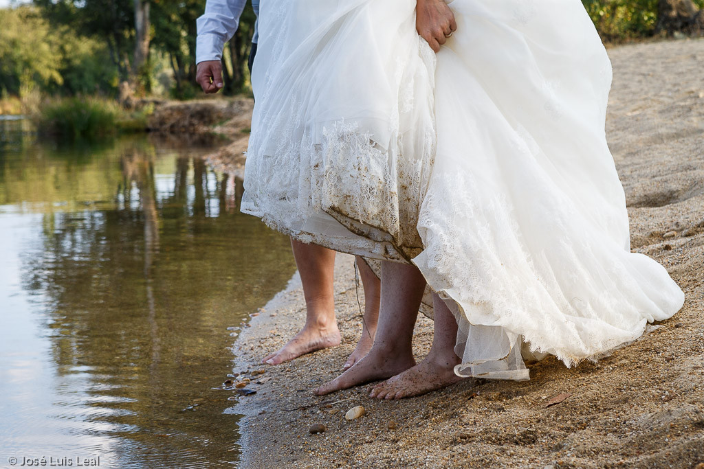 Post boda de Roberto y Estíbaliz en el Puente Mozar (Zamora)