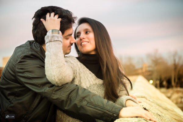 Sesión de parejas con Mary y David en su casa y en el Castillo de Zamora